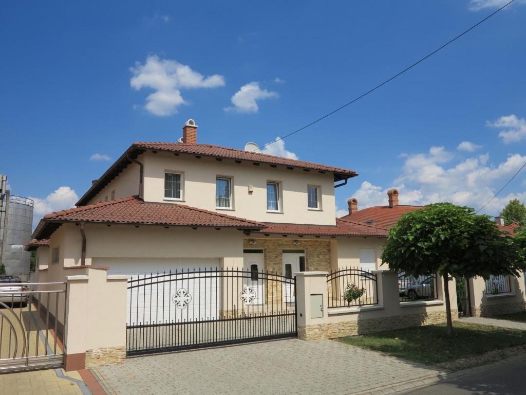 Aura Apartman Hajdúszoboszló Exterior foto